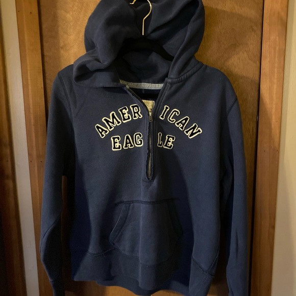 American Eagle Outfitters Tops - AE 1/2 zip hoodie